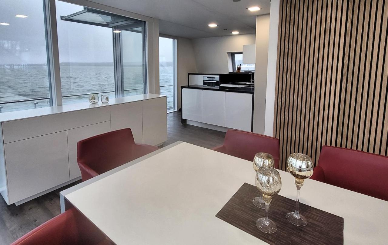 Schwimmendes Ferienhaus Sky Elsterheide Εξωτερικό φωτογραφία